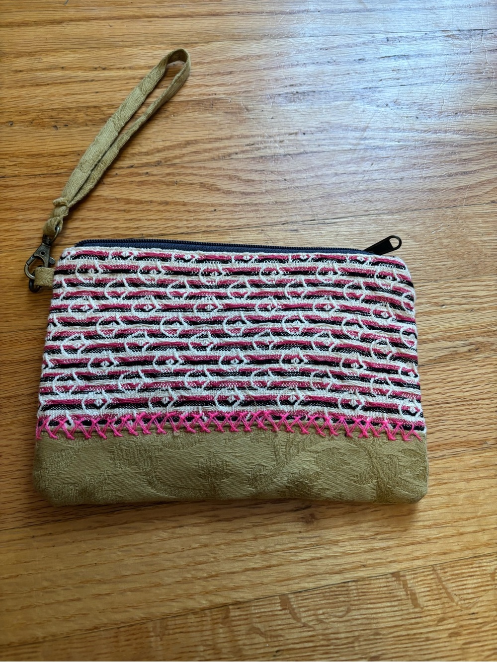 Wristlet Clutch with Pink Embroidered Pattern